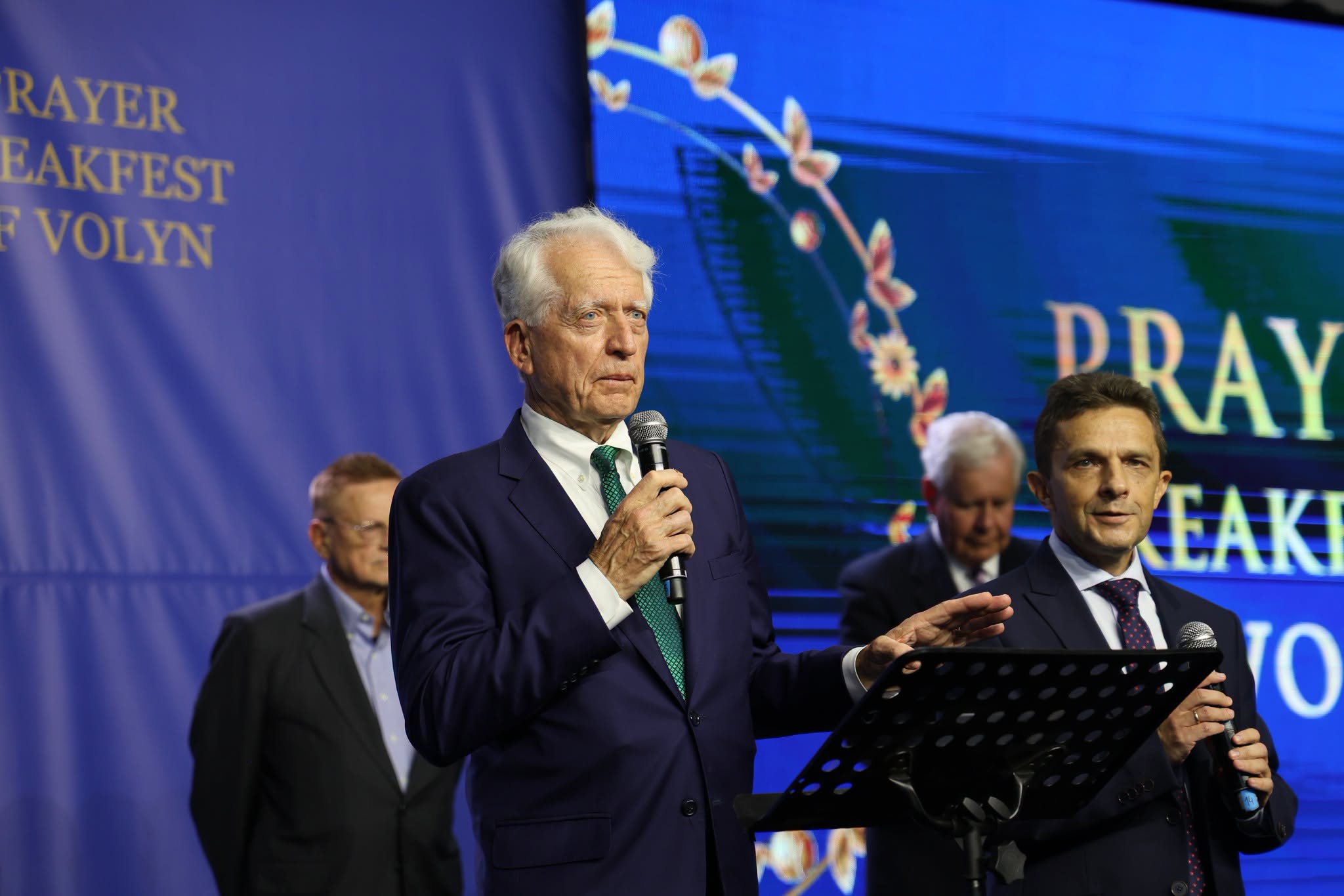 Віра, єдність і підтримка захисників: яким був молитовний сніданок Волині у Луцьку