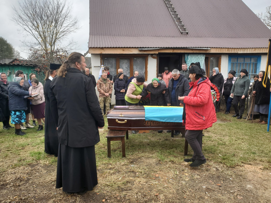 У громаді на Волині попрощалися з Героєм Олександром Захарчуком