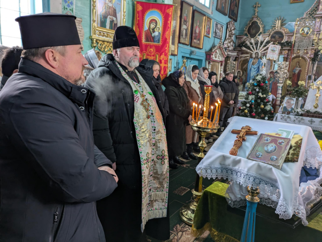 З перших днів війни став на захист України: на Волині провели в останню путь воїна Миколу Положевця