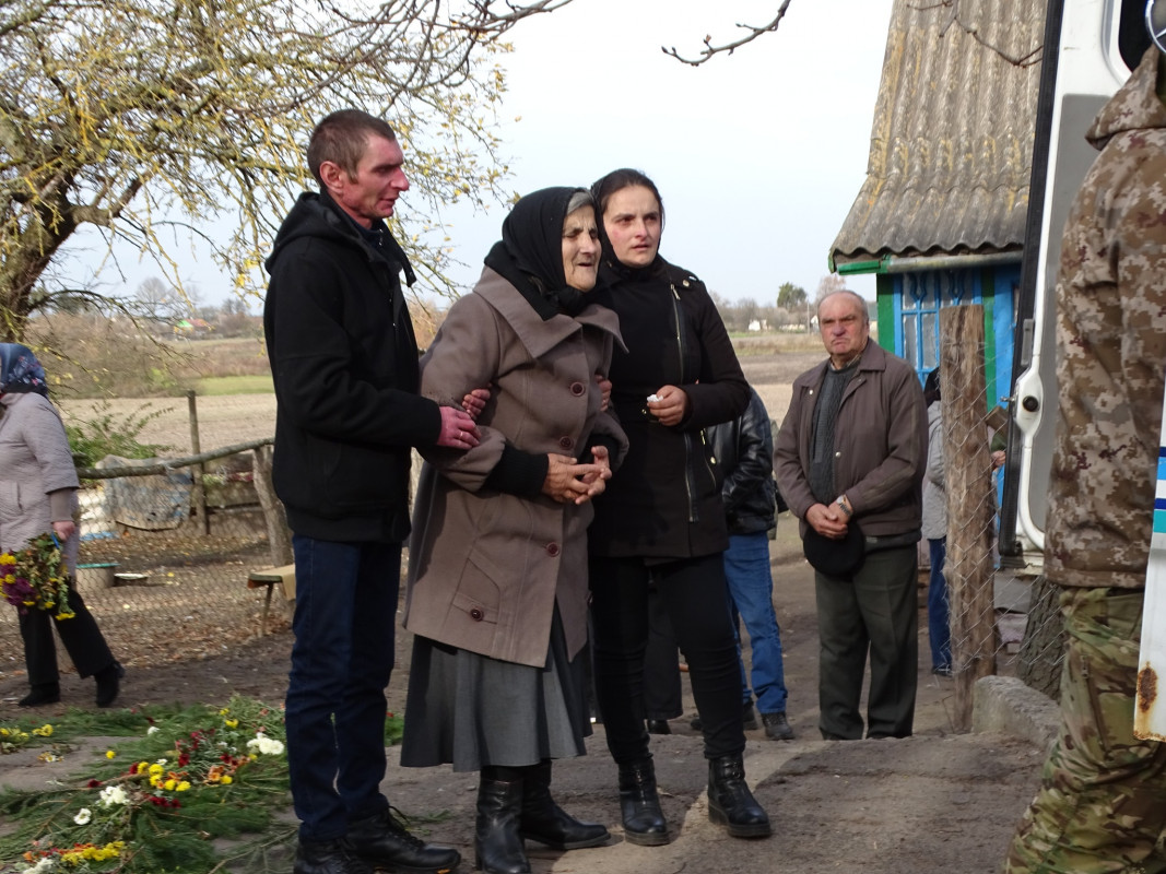Загинув у бою у Покровському районі: на Волині провели в останню путь Героя Юрія Патія