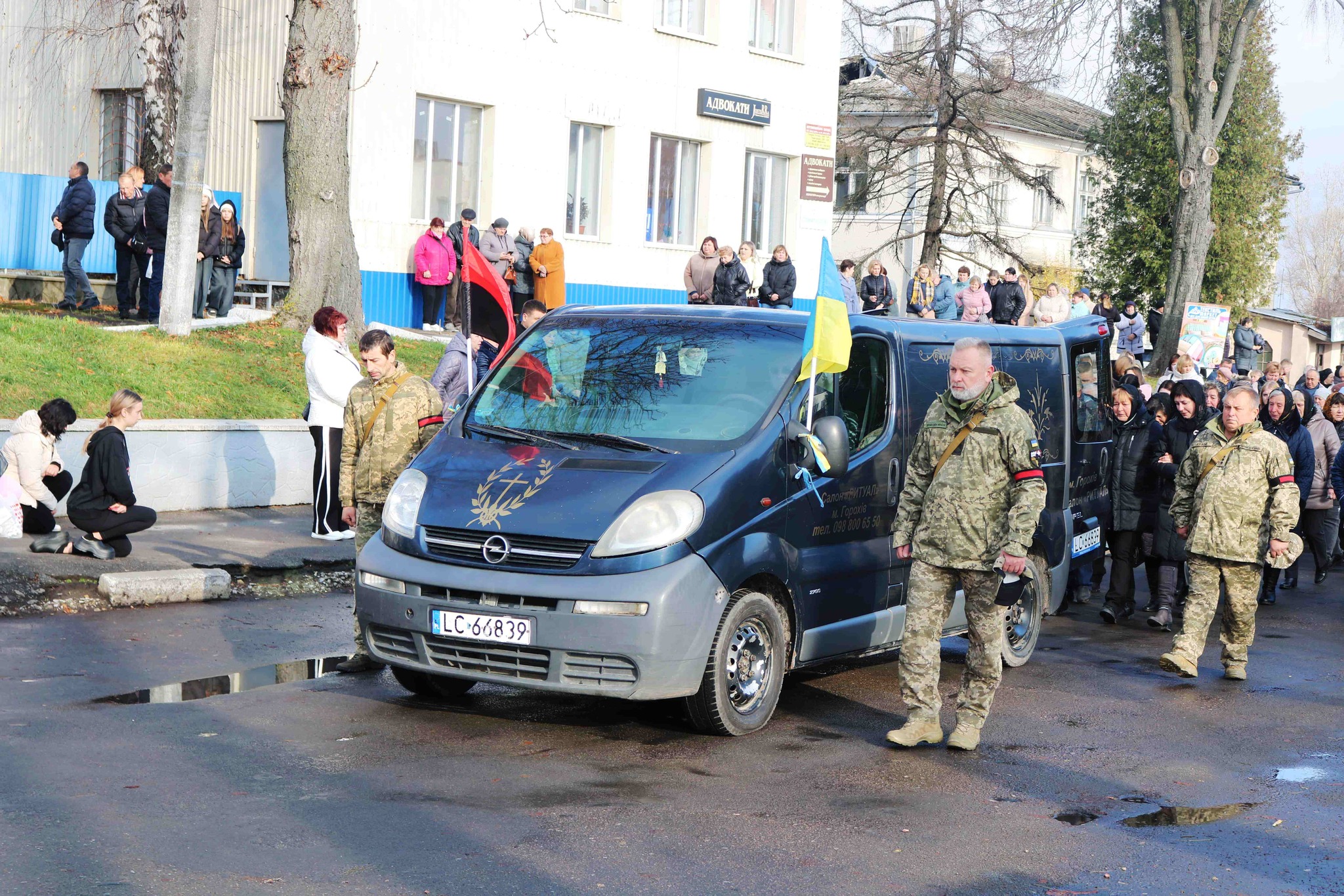 Маленька донечка втратила батька: на Волині попрощались з Героєм, який майже рік вважався зниклим безвісти