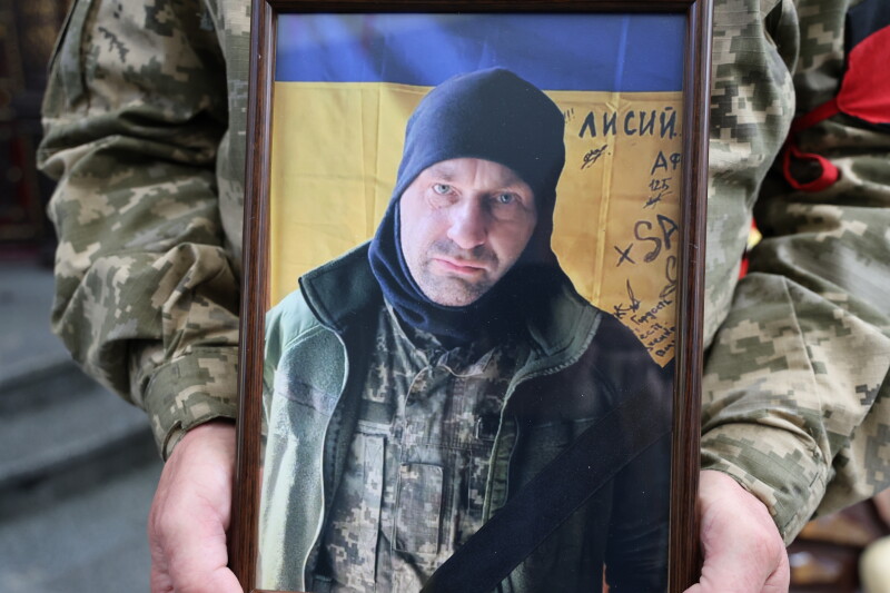 Загинув на Великдень. У Луцьку попрощалися з Героєм Олександром Кущем