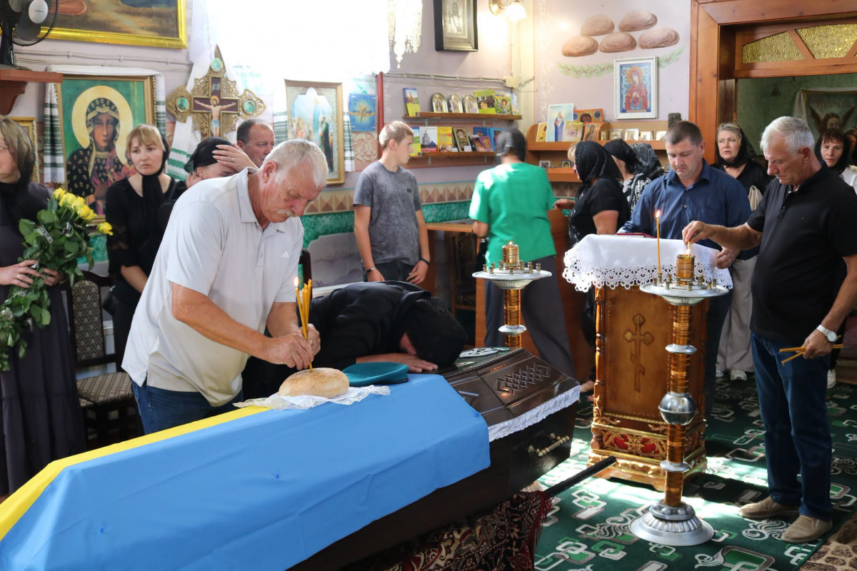 Загинув на Донеччині ще у 2025 році: на Волині провели в останню дорогу захисника Віталія Новосада