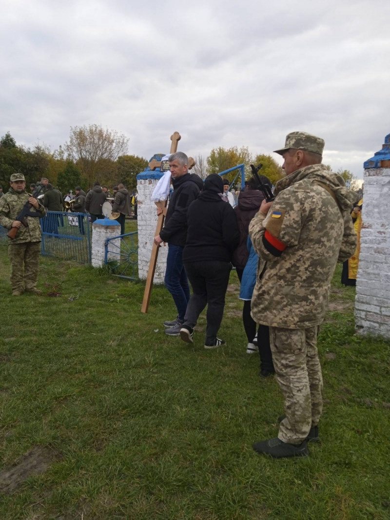 Так і не дочекався народження дитини: на Волині провели в останню путь Василя Шафранюка
