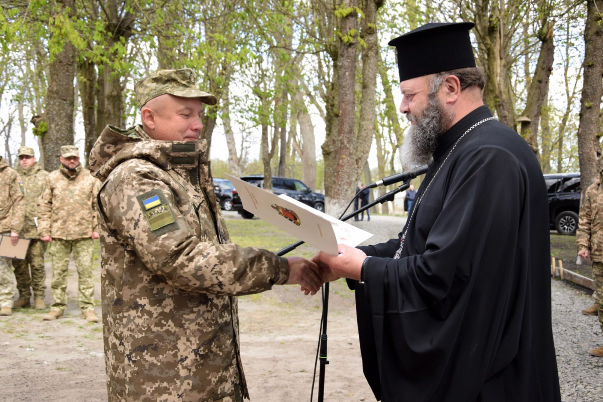 На Волині прикордонникам бойового підрозділу вручили нагороди та відкрили меморіал загиблим бійцям