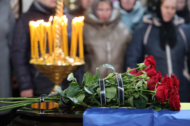 Загинув понад рік тому: у Луцькій громаді поховали 30-річного воїна Андрія Бондаря