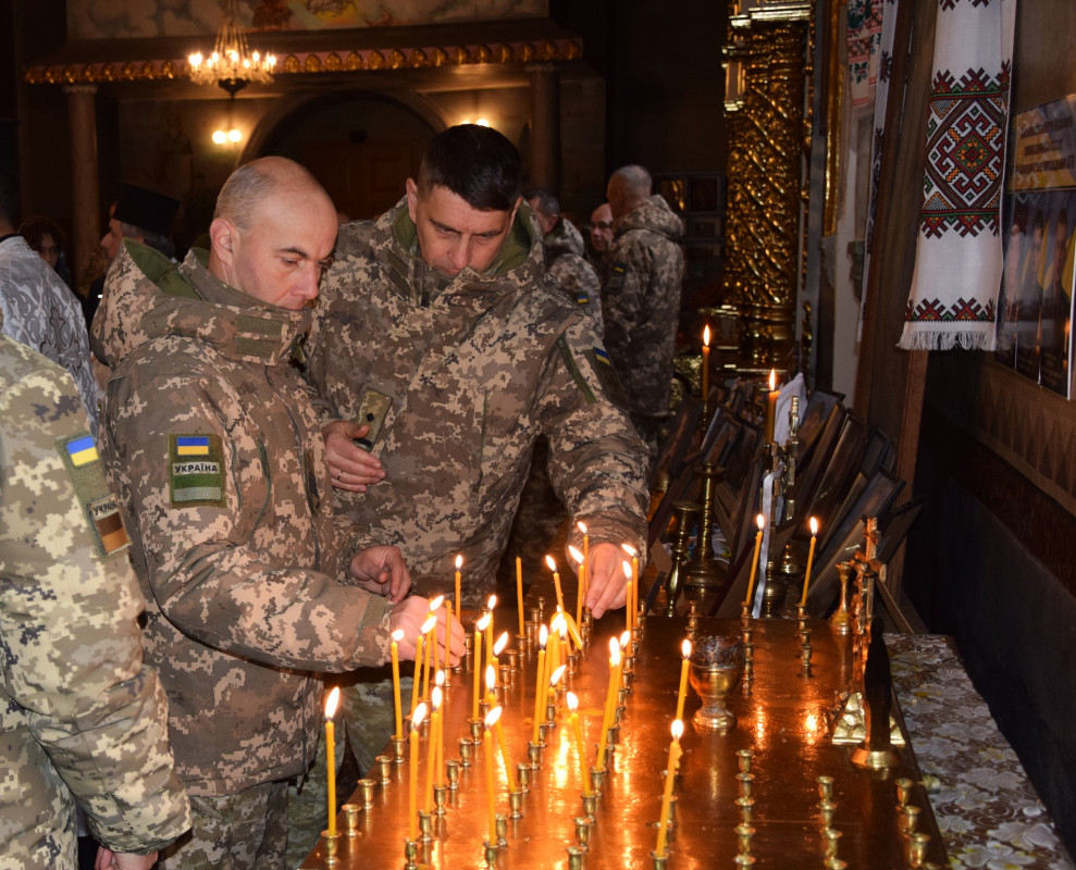 Загинули за Україну: рідним загиблих прикордонників з Волині вручили їхні посмертні нагороди
