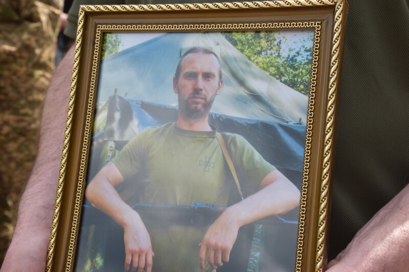 Загинули понад рік тому: у Луцьку попрощалися з двома Героями Андрієм Кравчуком та Романом Смалем