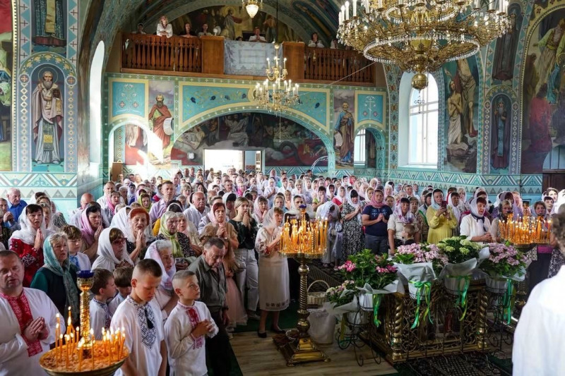 У місті на Волині відзначили 30-річчя Покровського собору: митрополит Михаїл очолив Літургію