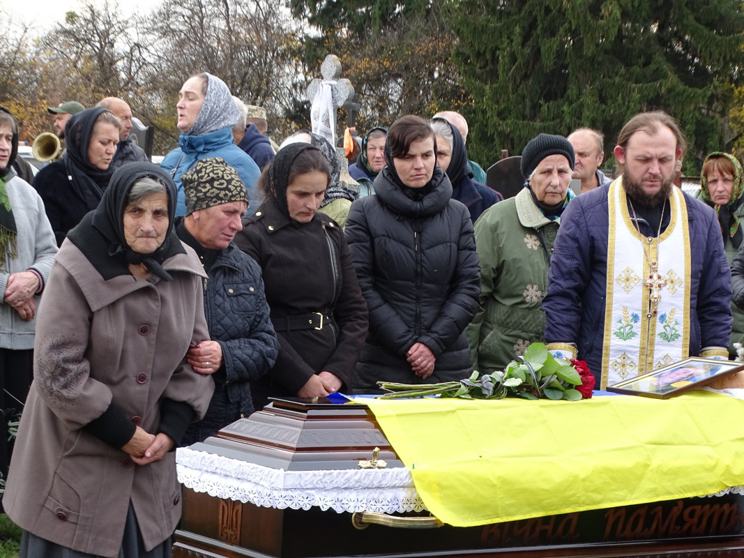 Загинув у бою у Покровському районі: на Волині провели в останню путь Героя Юрія Патія