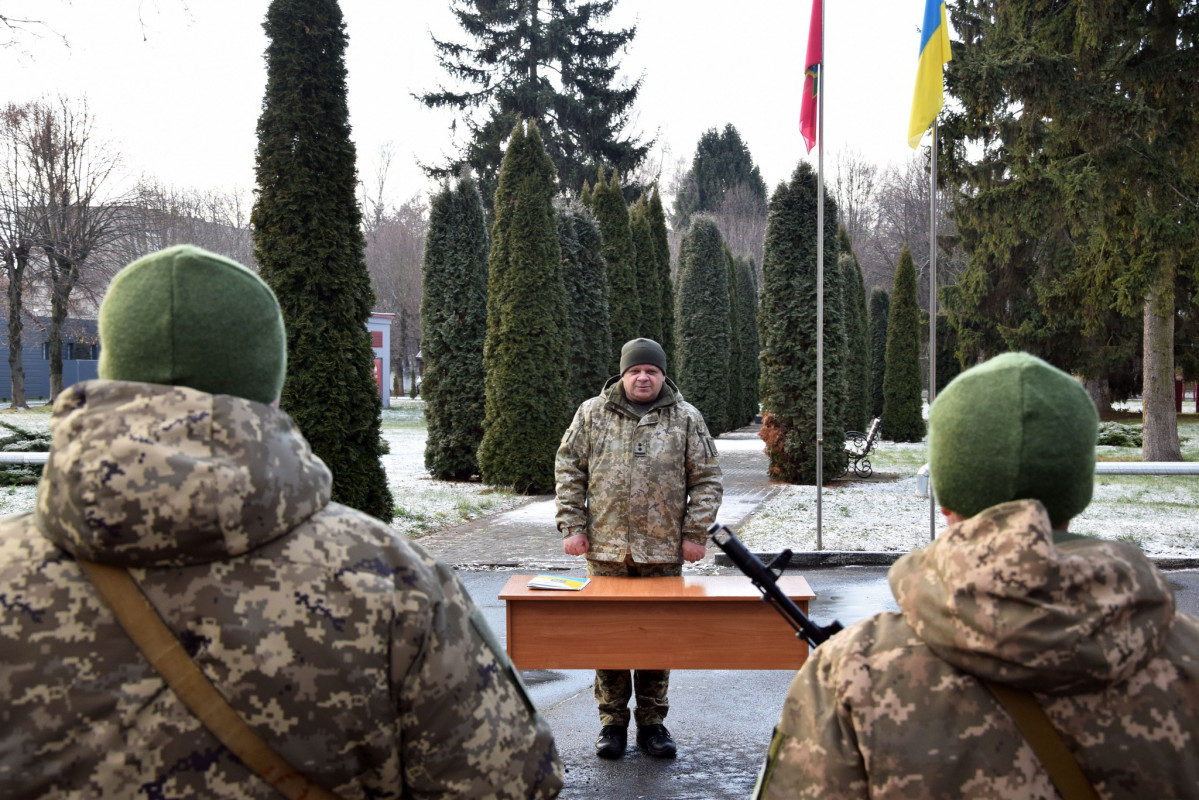 Збирав документи, щоб стати прикордонником, а «мобілізували» на вулиці: історія вчителя з Волині