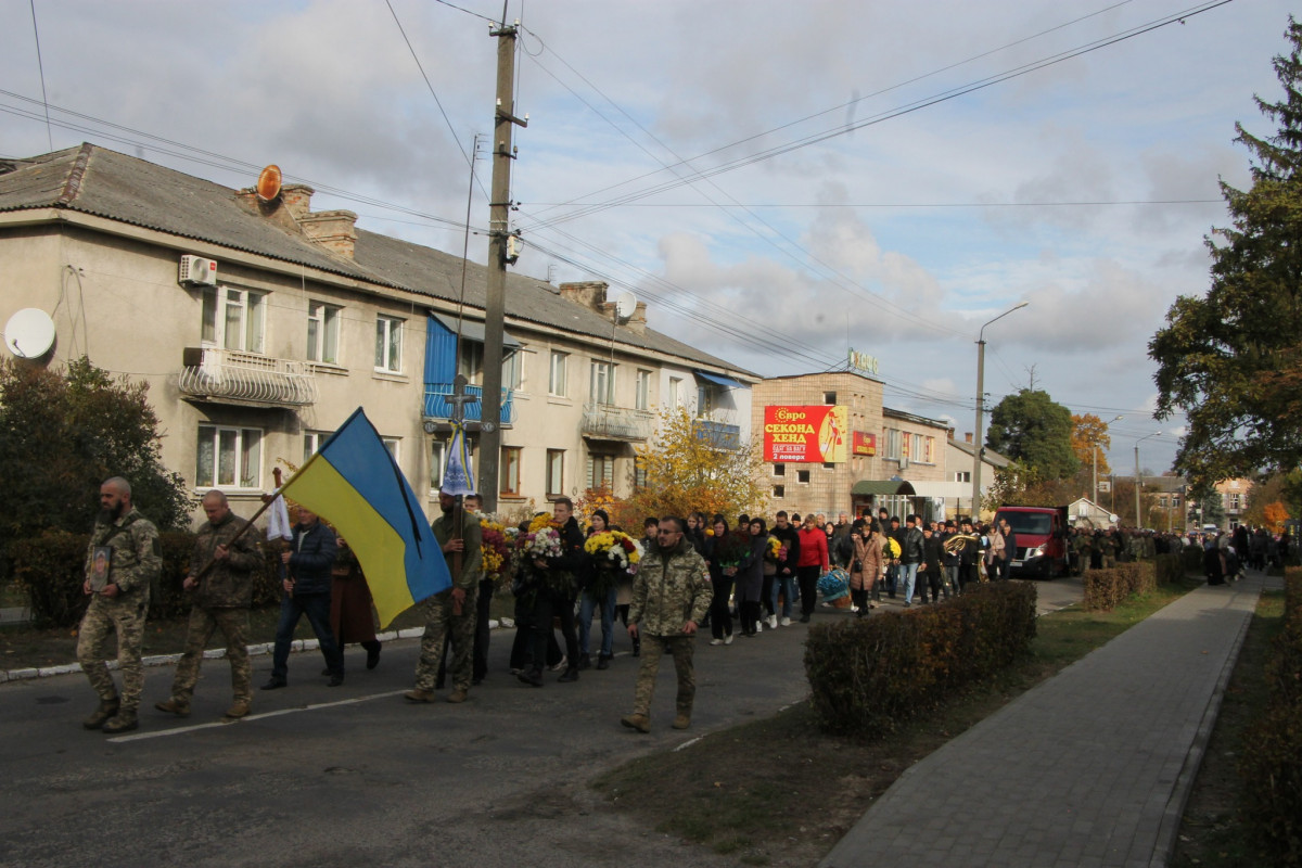 Кілька днів тому повернувся у військовий стрій: на Волині попрощалися з мужнім захисником Володимиром Євпаком