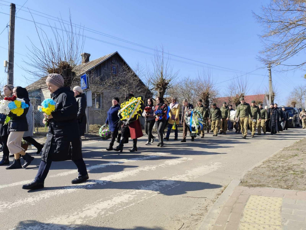 Загинув майже пів року тому: у громаді на Волині провели в останню дорогу Героя Андрія Демчука