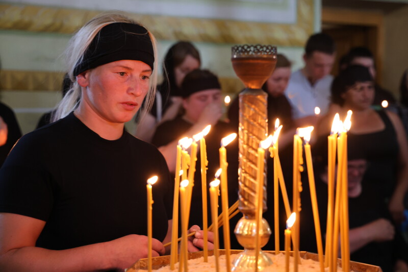 Вважався зниклим безвісти: у Луцькій громаді в останню дорогу провели захисника Юрія Клевця