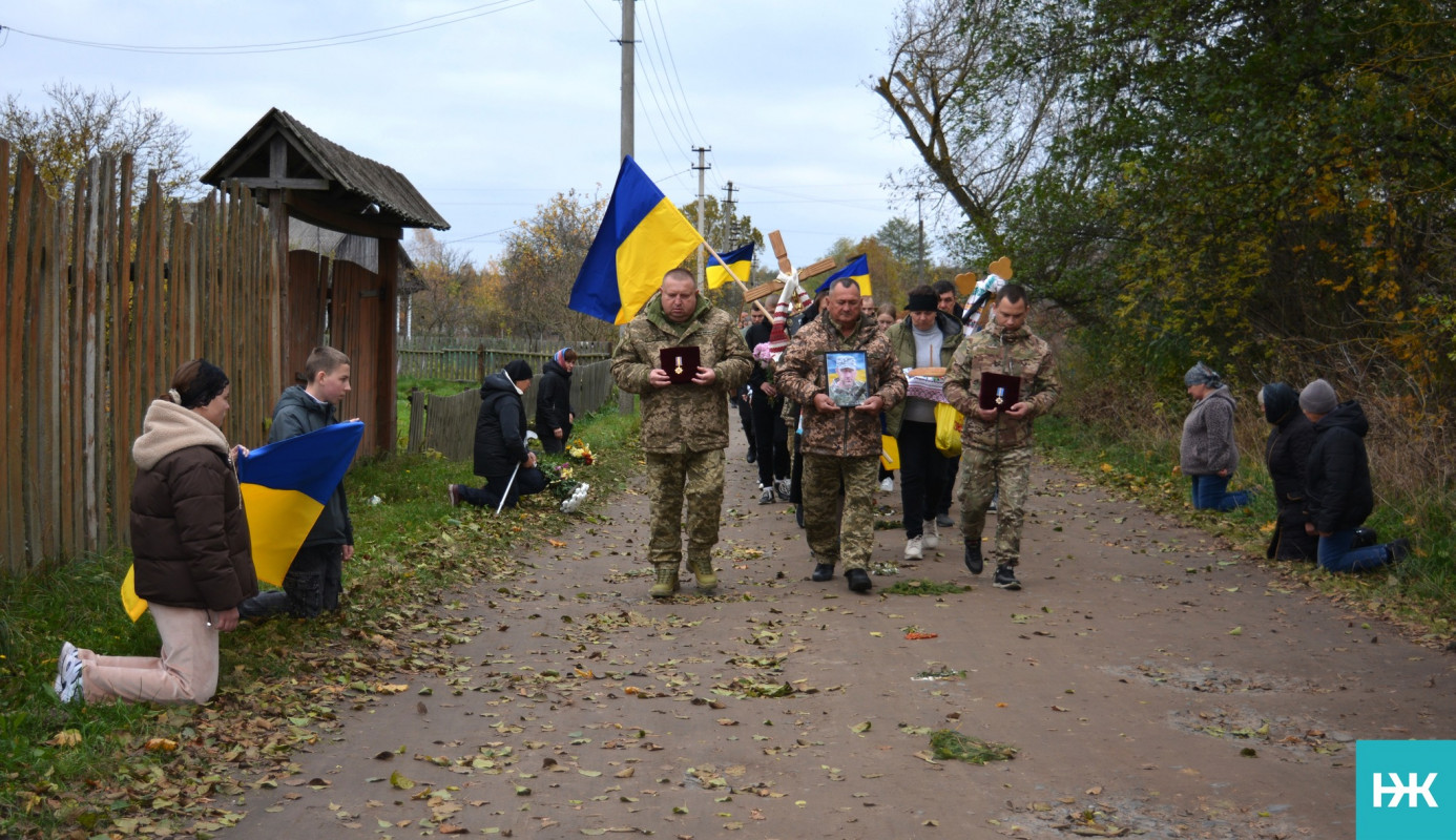 З перших днів вторгнення боронив Україну: на Волині попрощались з кавалером орденів «За мужність» Василем Петриком