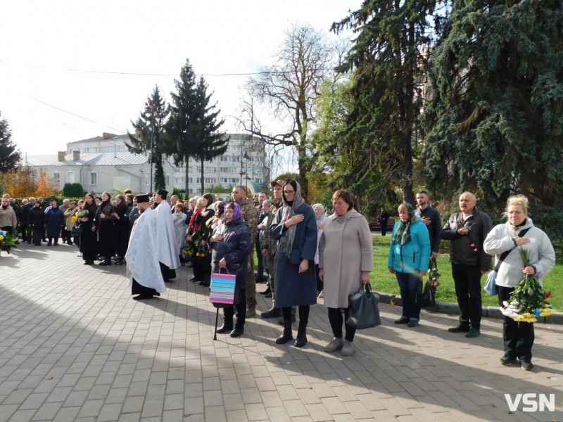 Чорний день у громаді: в Луцьку попрощалися із двома Героями