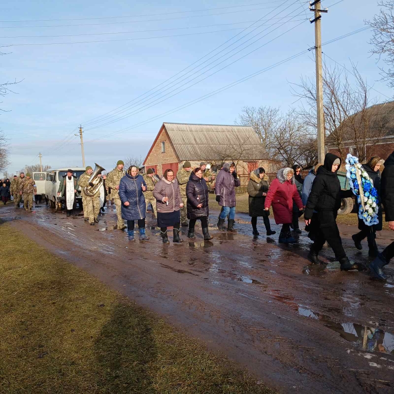 Перебував на лікуванні та сподівався на швидке одужання: на Волині провели в останню путь Героя Олександра Атласа