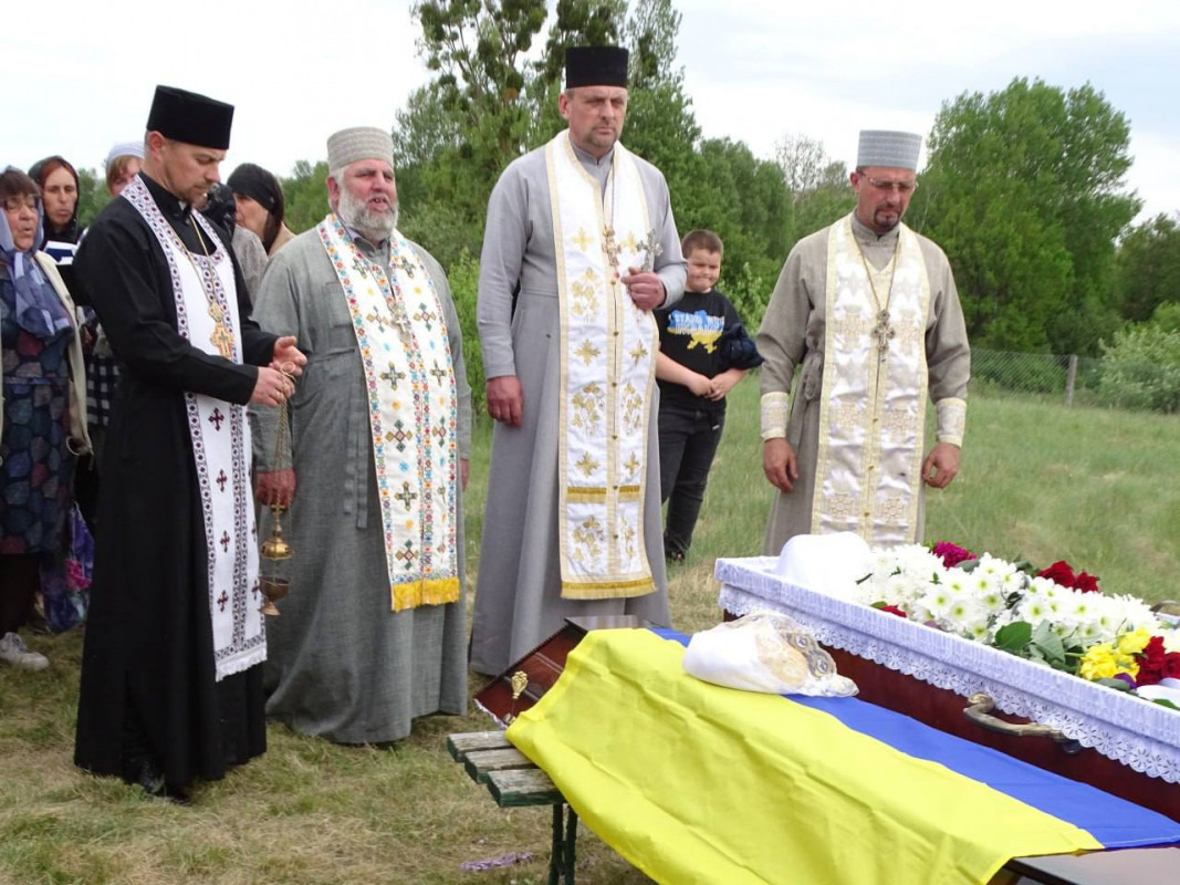 Серце зупинилося у лікарні: на Волині поховали захисника Андрія Свігуна