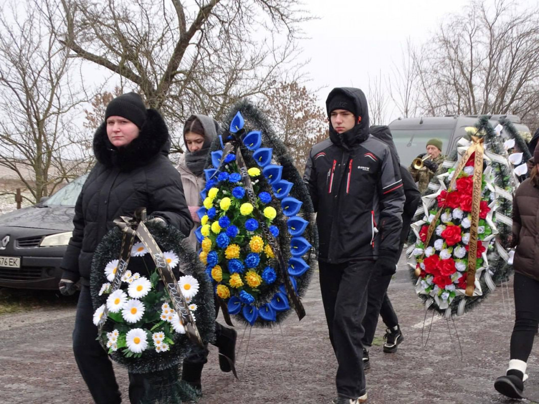 Йому назавжди 24: на Волині попрощалися з Героєм Богданом Ігнатюком