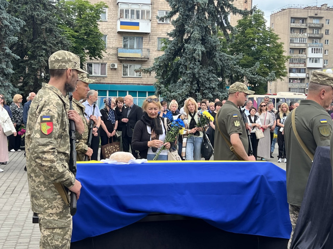 На Волині провели у вічність 27-річного Героя Артема Кузьмичука