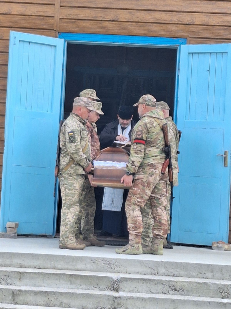 Рівно через рік після загибелі на Волині провели в останню дорогу Героя Юрія Камця