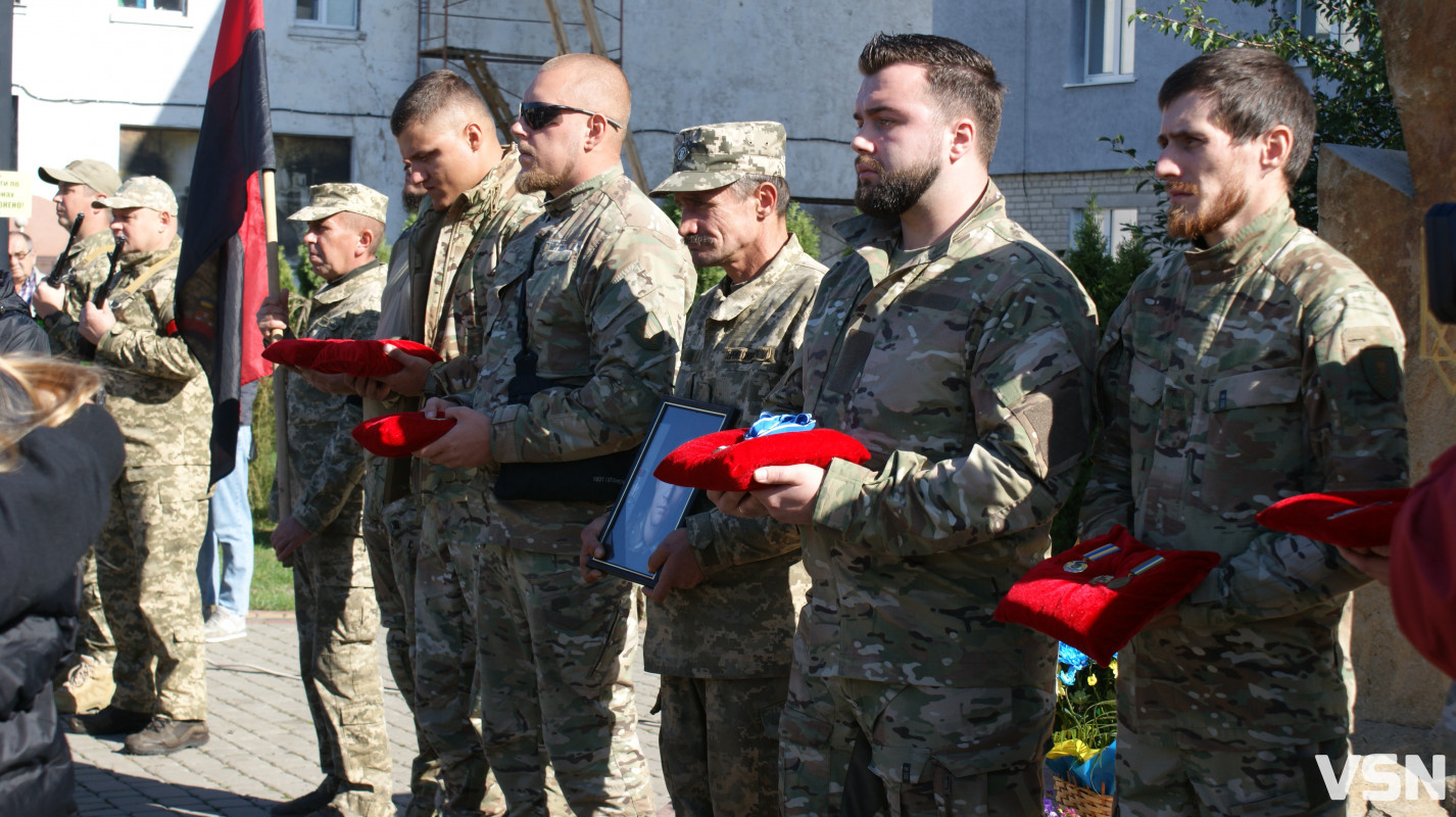 Це був справжній командир, яких мало: на Волині провели в останню дорогу «Народного Героя України» Павла Чайку