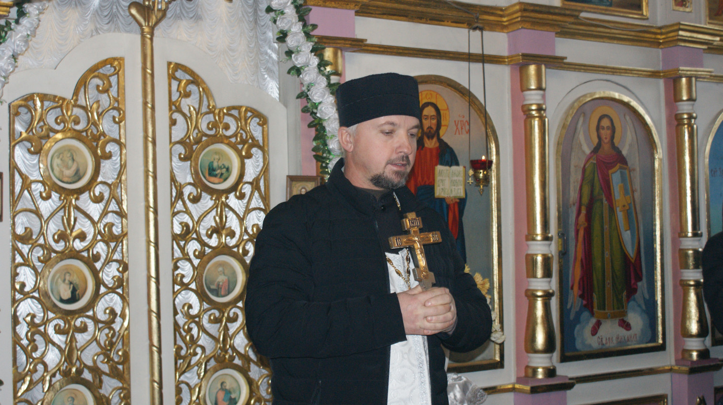 «Встелили всі села квітами, а хлопчика мого немає…»: у громаді на Волині провели в останню дорогу Героя Миколу Загоровця