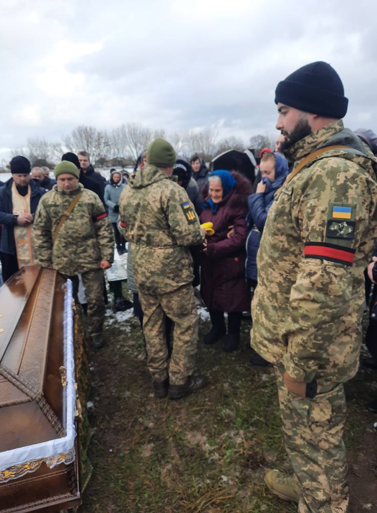 Серце зупинилося на Донеччині: волиняни провели в останню дорогу Героя Володимира Баглая