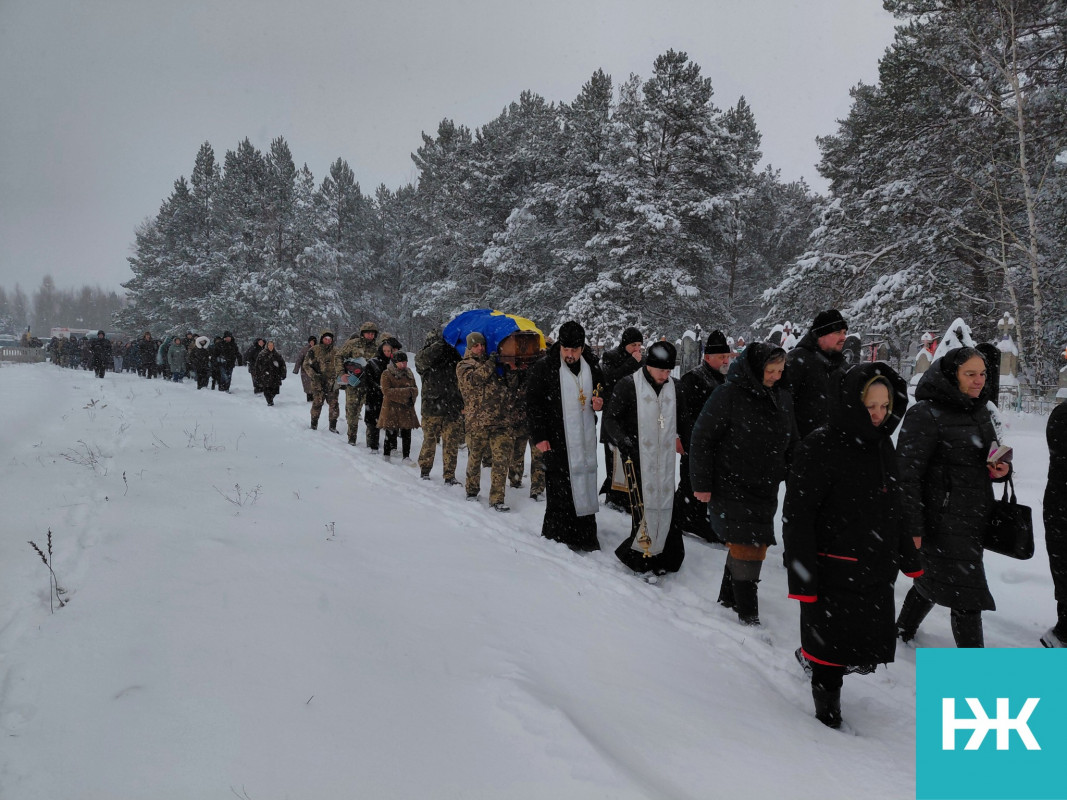 На Волині в останню дорогу провели воїна Анатолія Лукашевича