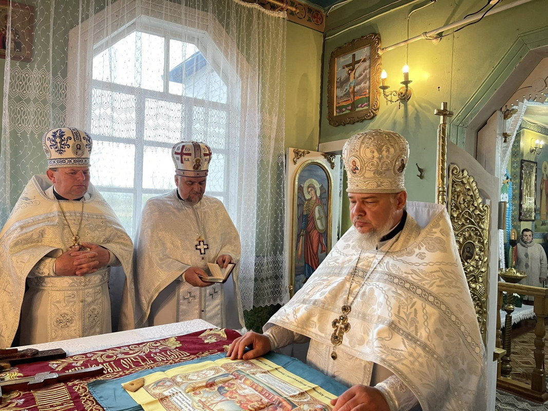 На Волині провели в останню путь священника Володимира Лапінського