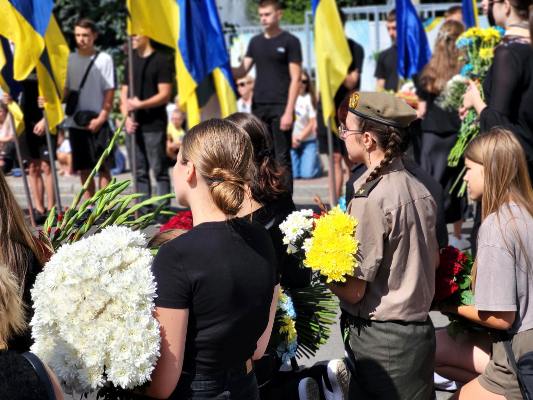 Волинь попрощалася з «молодим Залужним»: загиблого Героя Бориса Степанюка провели в останню дорогу