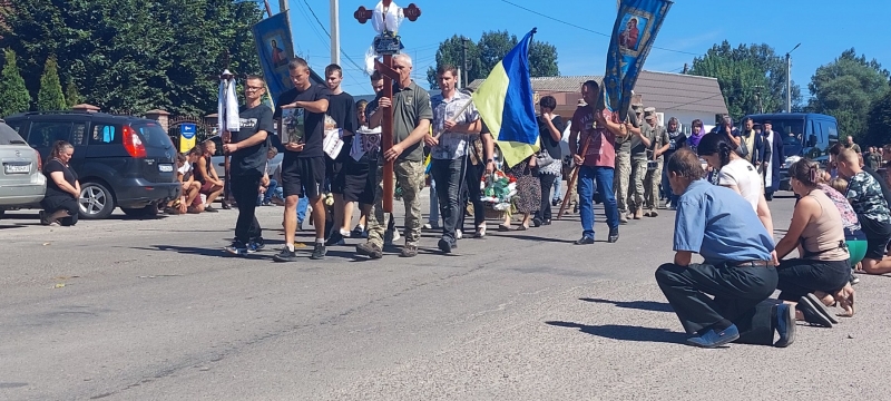 «Його очі горіли жагою до волі, до життя»: на Волині попрощалися з Героєм Михайлом Водоносом