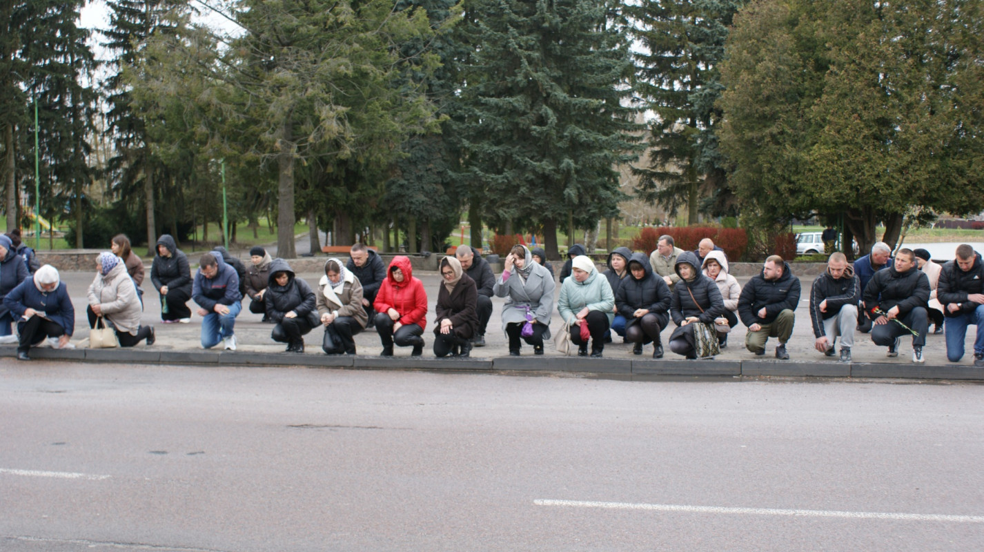 Пережив пекло війни, але загинув у ДТП: на Волині попрощалися із 31-річним воїном Вадимом Стадніком