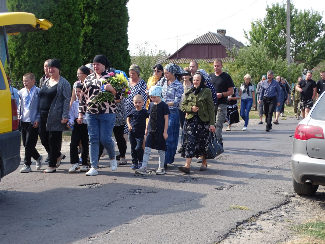 Трагічний день: на Волині попрощались з Героєм Юрієм Дарчиком