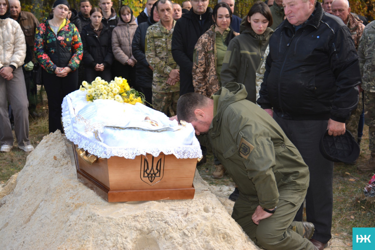 З перших днів вторгнення боронив Україну: на Волині попрощались з кавалером орденів «За мужність» Василем Петриком