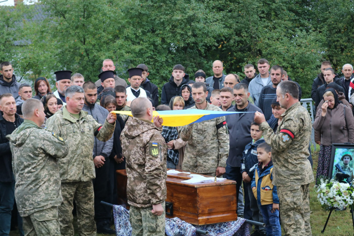 Йому було лише 19: на Волині попрощалися з юним Захисником Арсеном Хачатряном