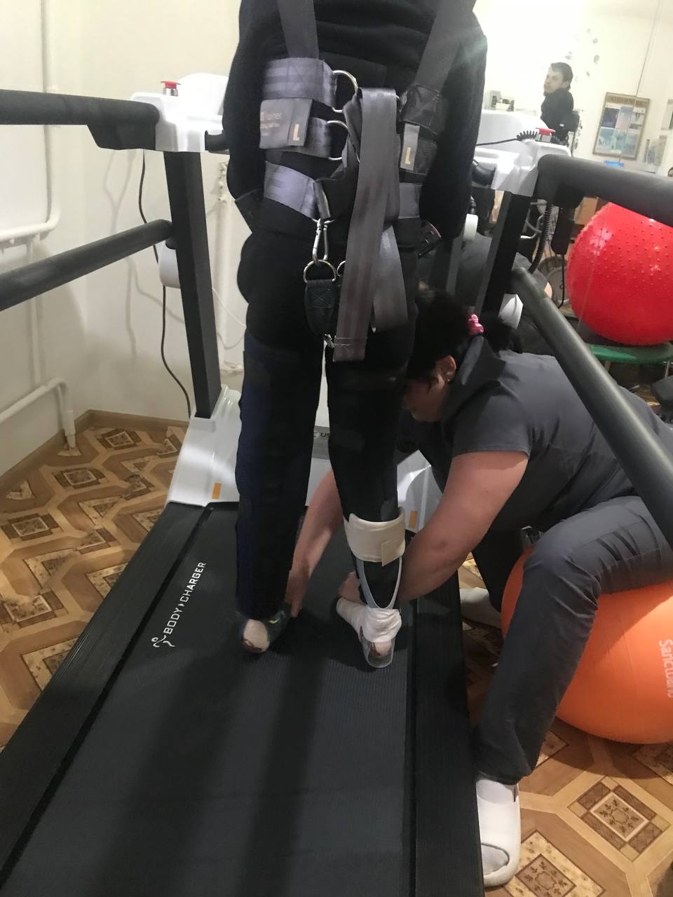 Нове життя після травм і хвороб: як у громаді на Волині працює реабілітаційне відділення