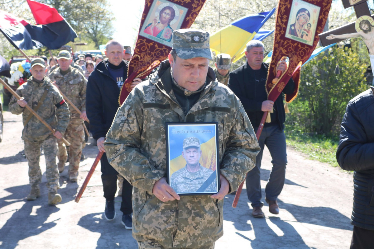 На Волині провели в останню дорогу захисника Івана Гутверта