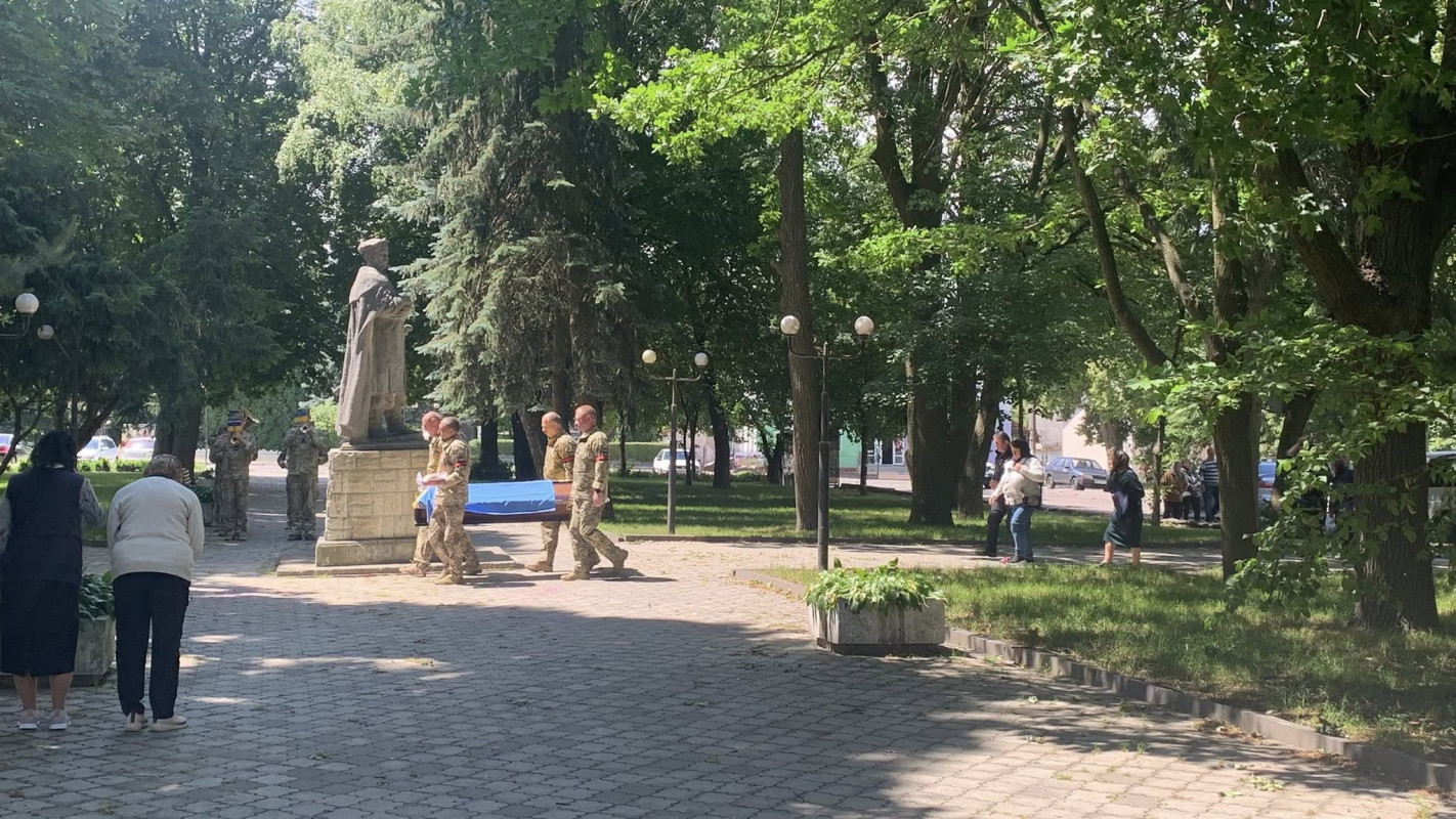 Загинув понад рік тому у Курській області: на Волині поховали Героя Віталія Борилюка