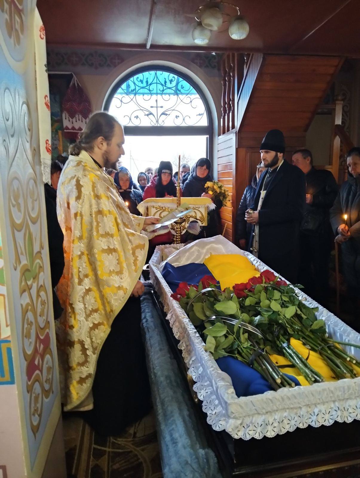 На Волині в останню дорогу провели військового Адріана Крупка. Фото