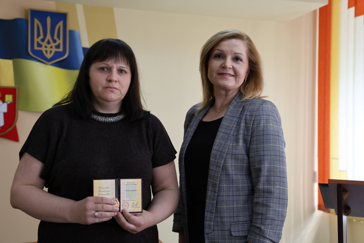 У Луцькій громаді дев’ятьом жінкам присвоїли звання «Мати-героїня»