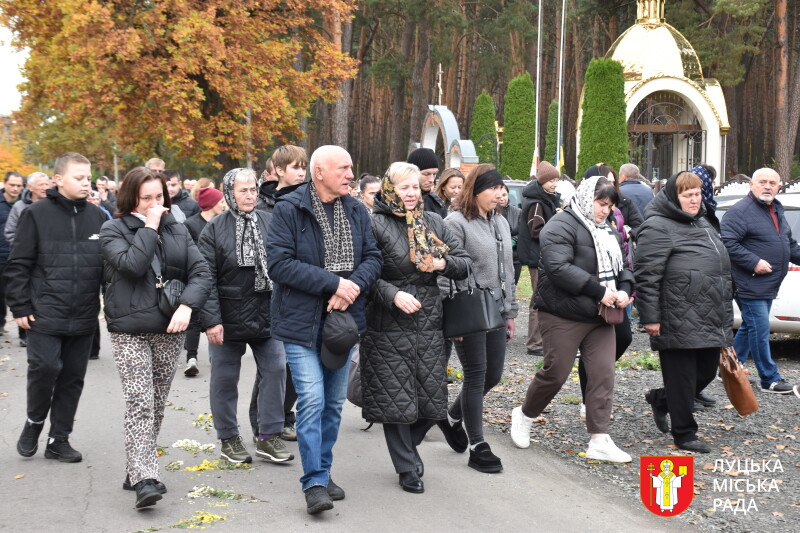 Майже два роки вважався зниклим безвісти: у Луцькій громаді попрощалися із захисником Вадимом Ляшуком
