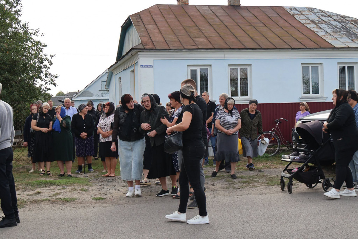 На Волині в останню путь провели військовослужбовця Леоніда Фищука