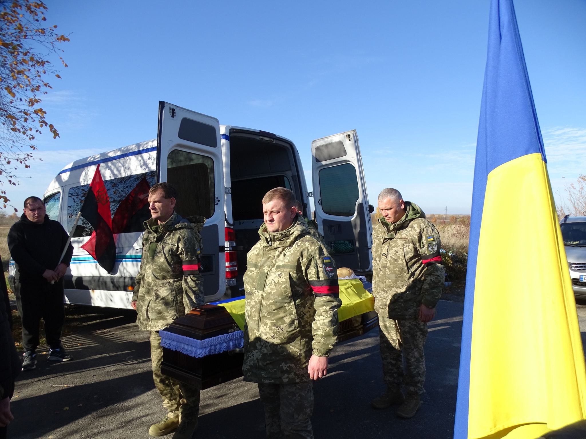 Загибель підтвердила ДНК-експертиза: на Волині віддали шану захиснику, який довгі місяці вважався зниклим безвісти