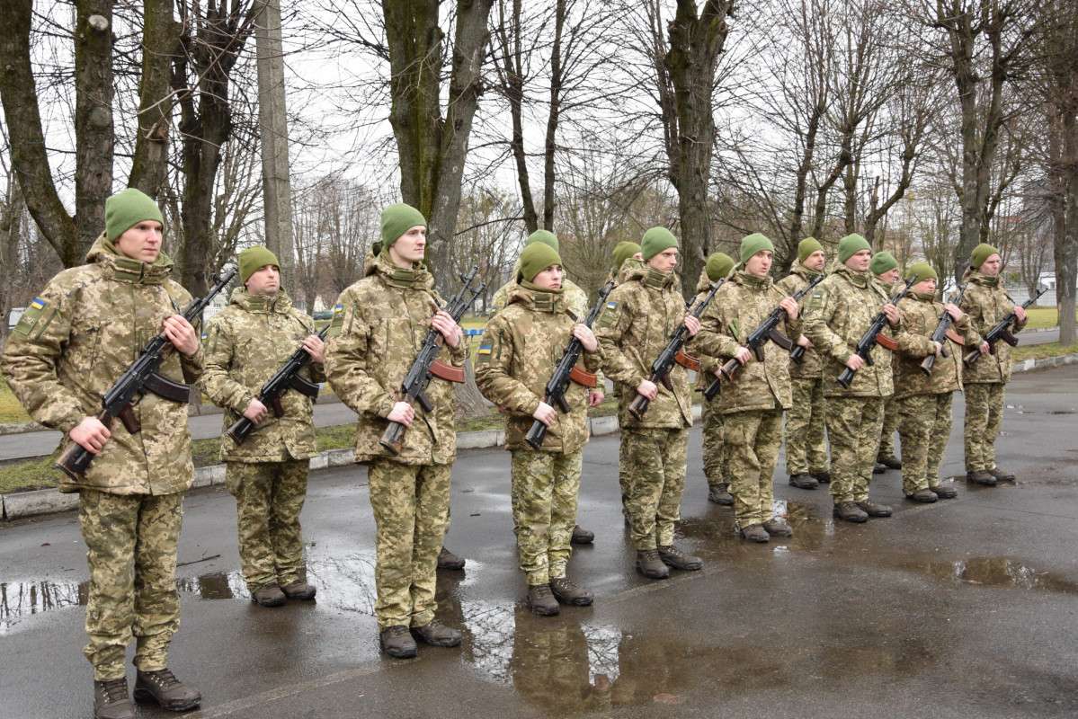 Наймолодшому - 19 років: новобранці Волинського прикордонного загону склали військову присягу