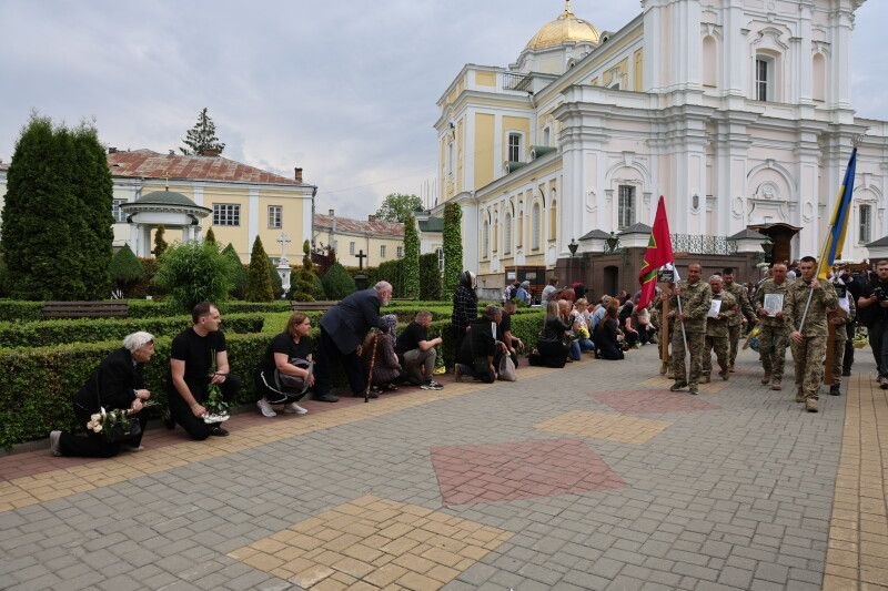 На Волині попрощалися з Героями Олександром Махновцем та Валерієм Максимчуком