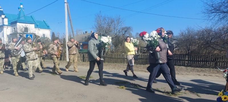 Його бойовий шлях пролягав через найгарячіші точки: на Волині попрощалися з воїном Миколою Ніколайчуком