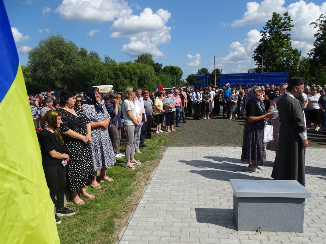Надію на диво обірвала жахлива звістка: на Волині поховали Героя Володимира Мороза, який рік вважався зниклим безвісти