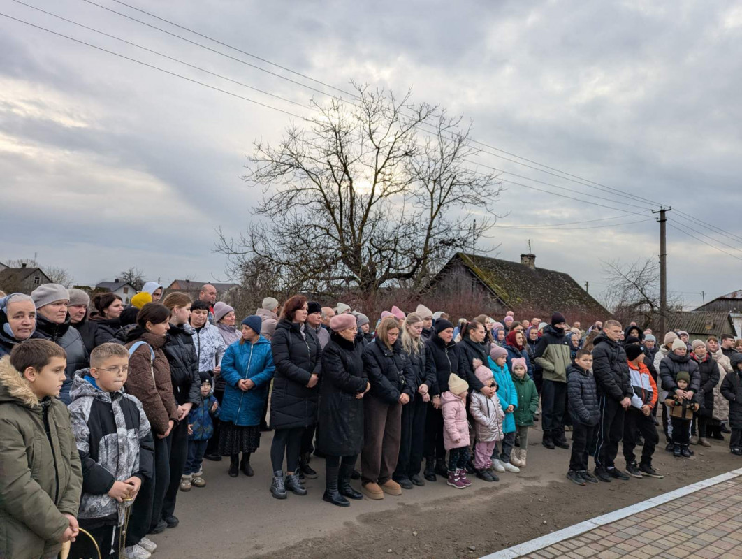 У громаді на Волині відкрили алеї пам’яті на честь загиблих захисників-земляків