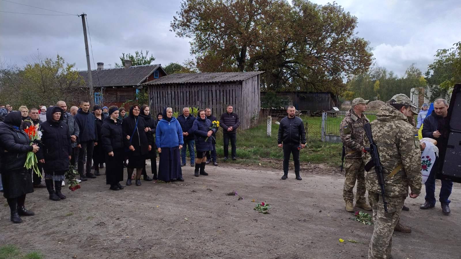 Загинув унаслідок ворожого обстрілу: на Волині попрощались з Героєм Іваном Горбачем